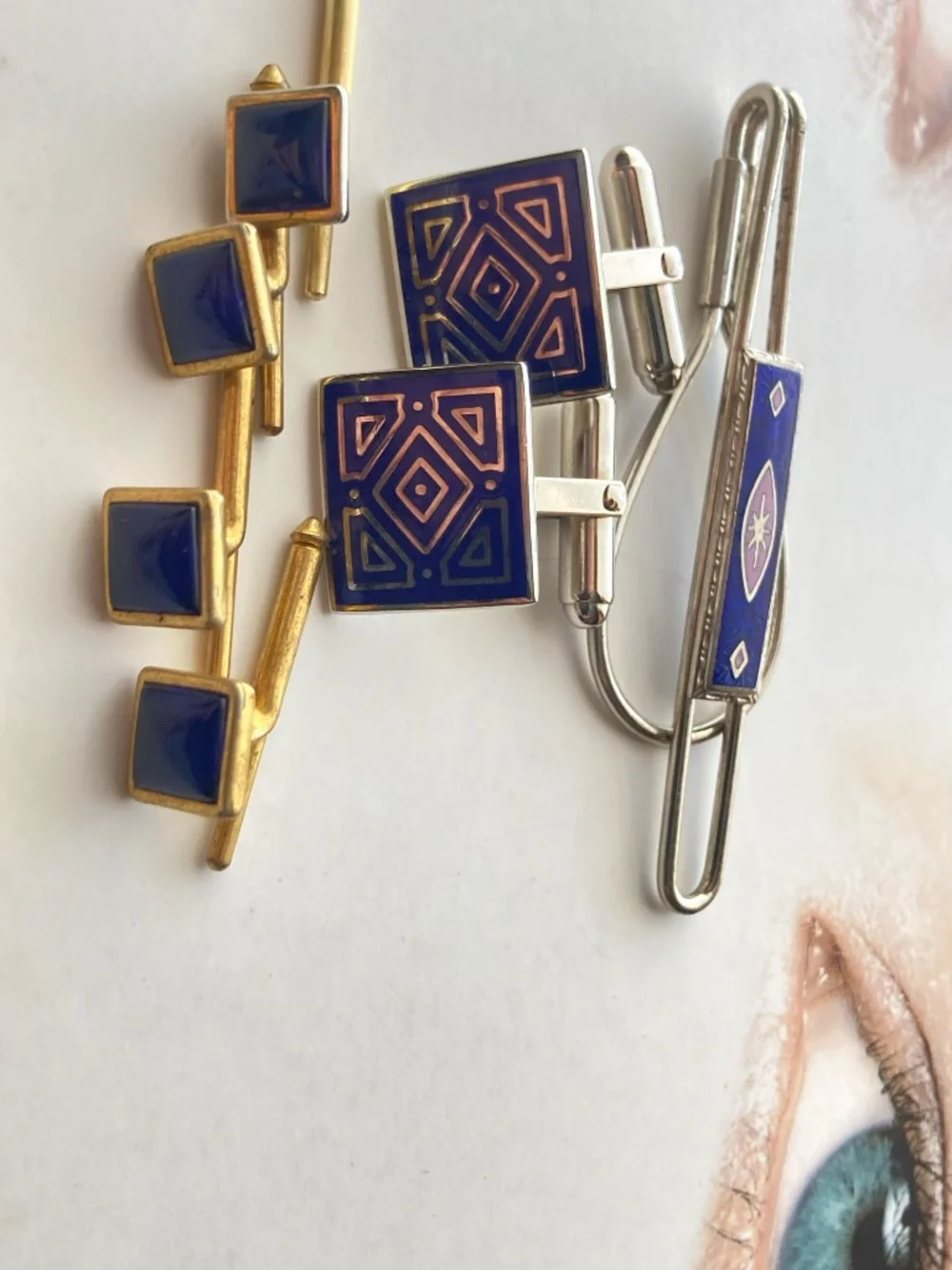 Metropolitan Museum of Art MMA Blue Enamel Geometric Cufflinks Gold Tone + studs
